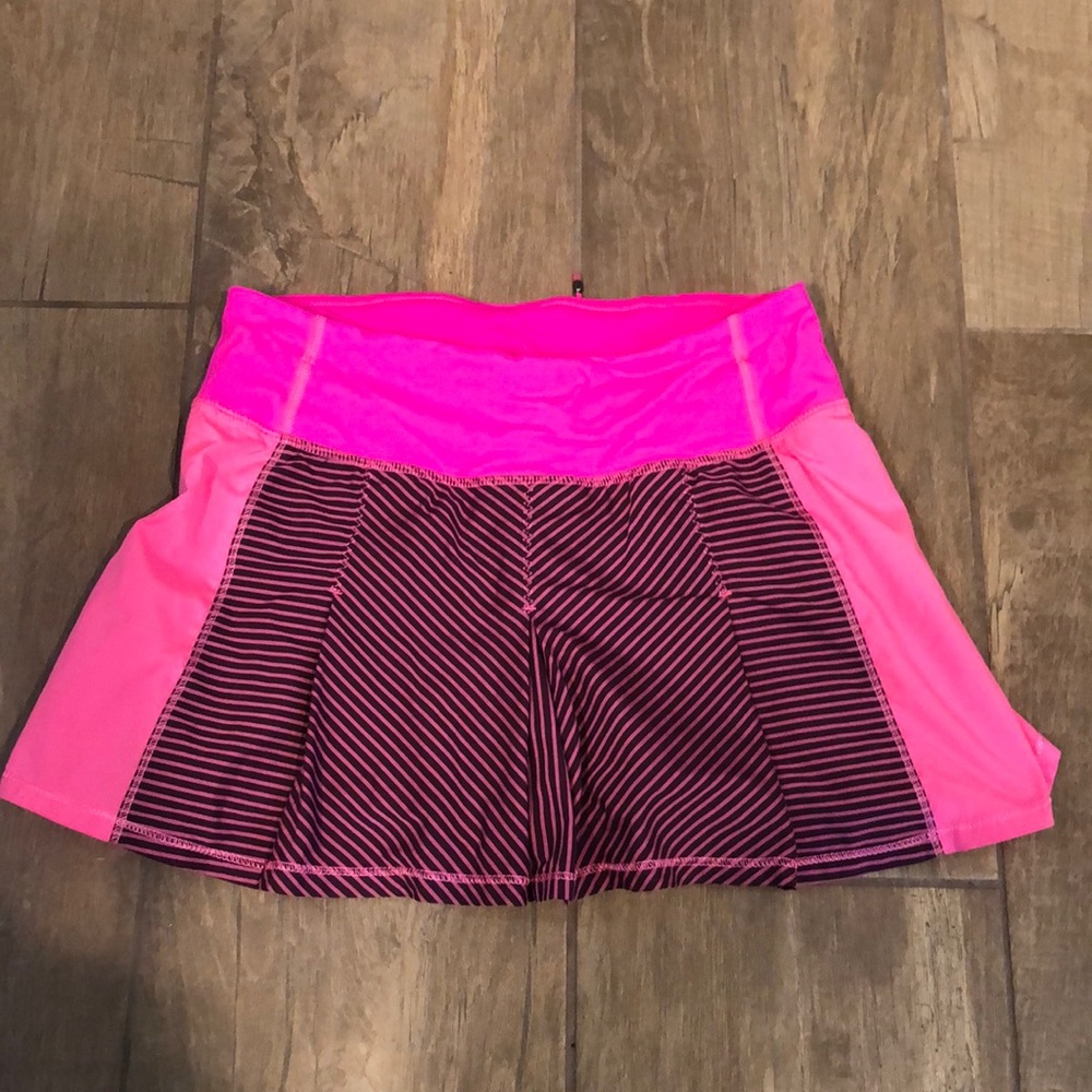 Lululemon Fast Cat Skirt - Size 2 - Pink